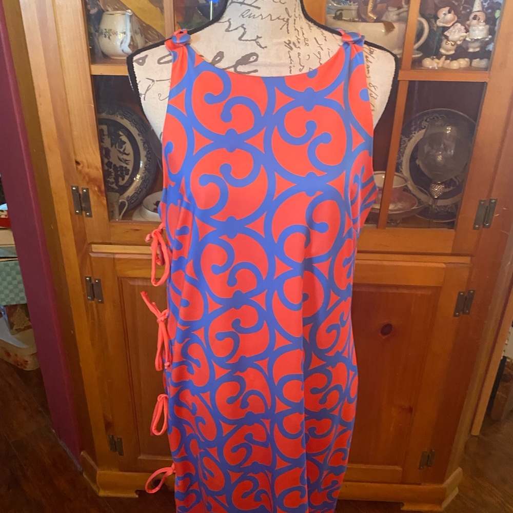 Dress - Picture 3 of 9